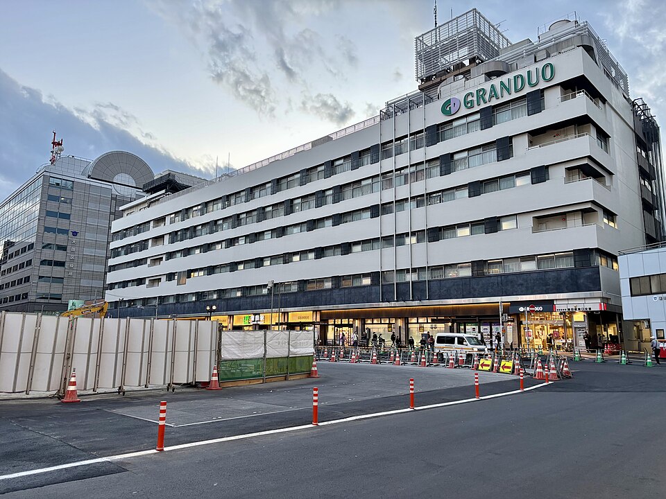 蒲田駅東口の駅ビル・グランデュオ蒲田(2026年撮影)