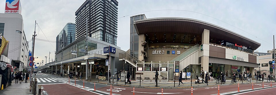 大井町駅とアトレ2のある駅前(2026年撮影)